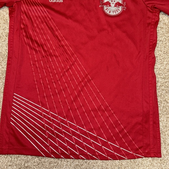 Adidas Men’s Jersey + Free Gift (USED) - Picture 2 of 3